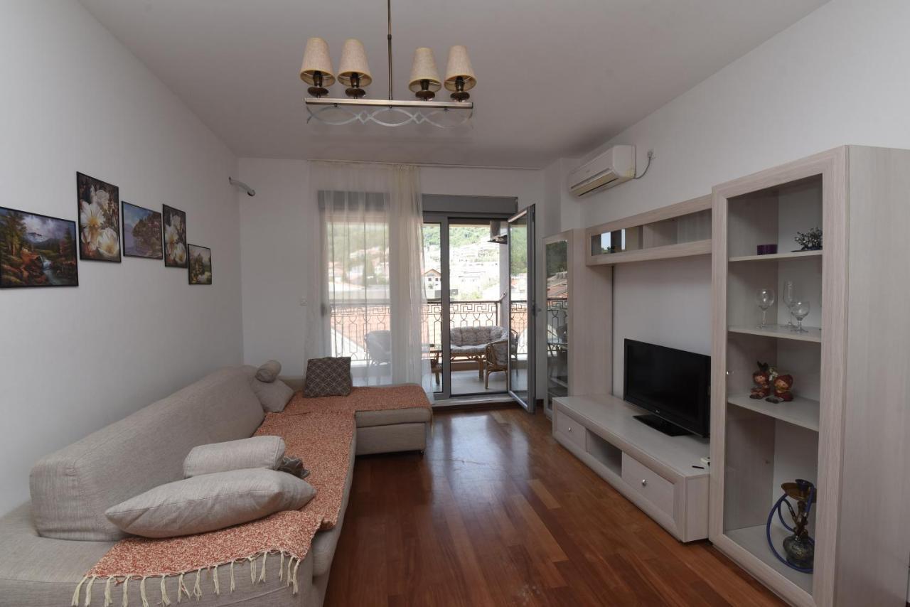 Apartamenti Enjoy Apartment Petrovac Exterior photo