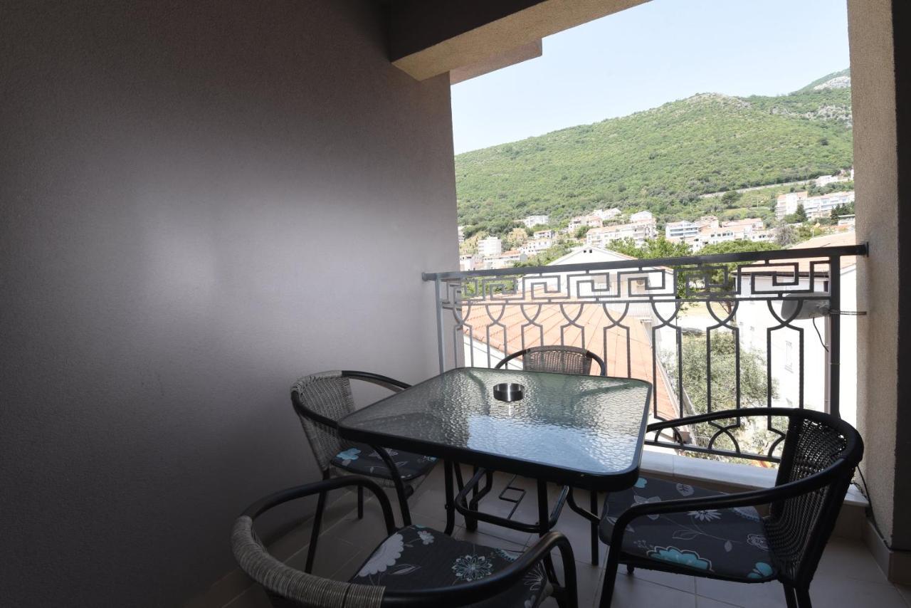 Apartamenti Enjoy Apartment Petrovac Exterior photo