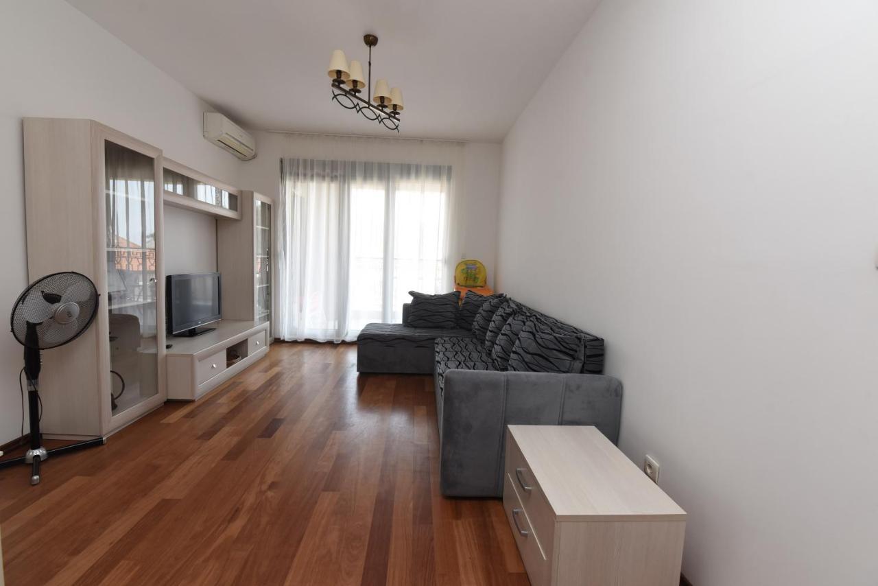Apartamenti Enjoy Apartment Petrovac Exterior photo