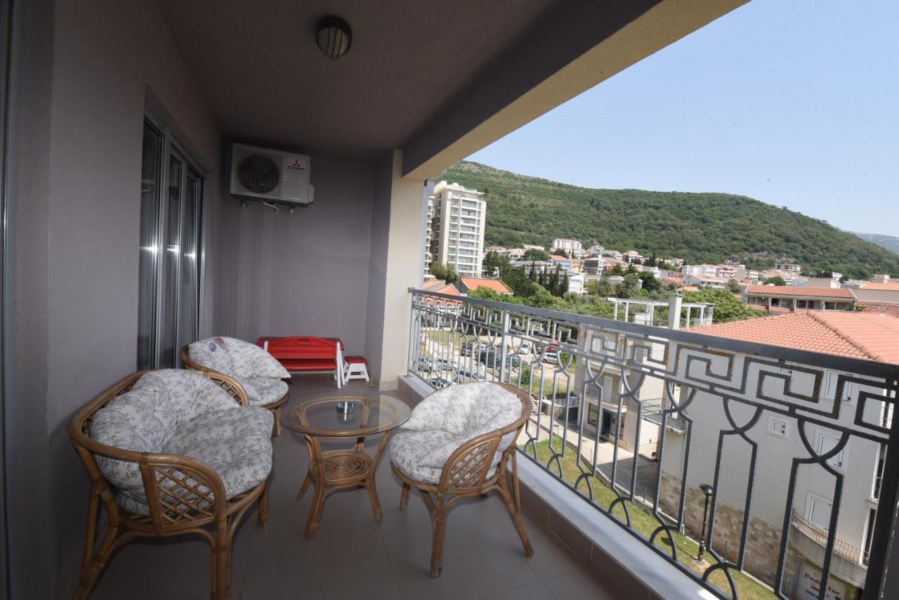 Apartamenti Enjoy Apartment Petrovac Exterior photo