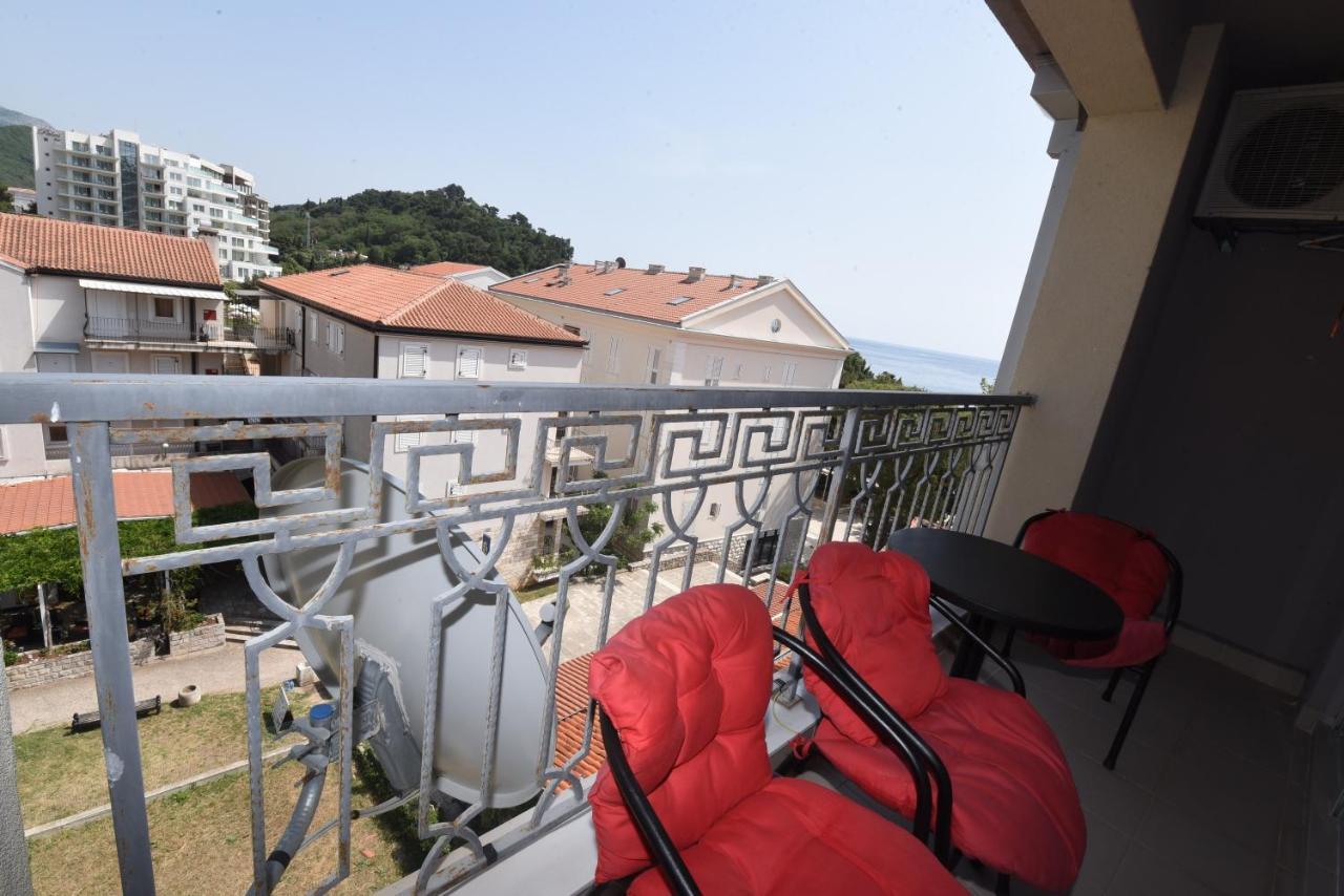 Apartamenti Enjoy Apartment Petrovac Exterior photo