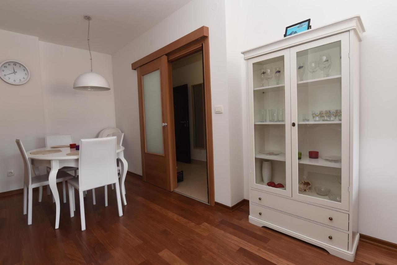 Apartamenti Enjoy Apartment Petrovac Exterior photo