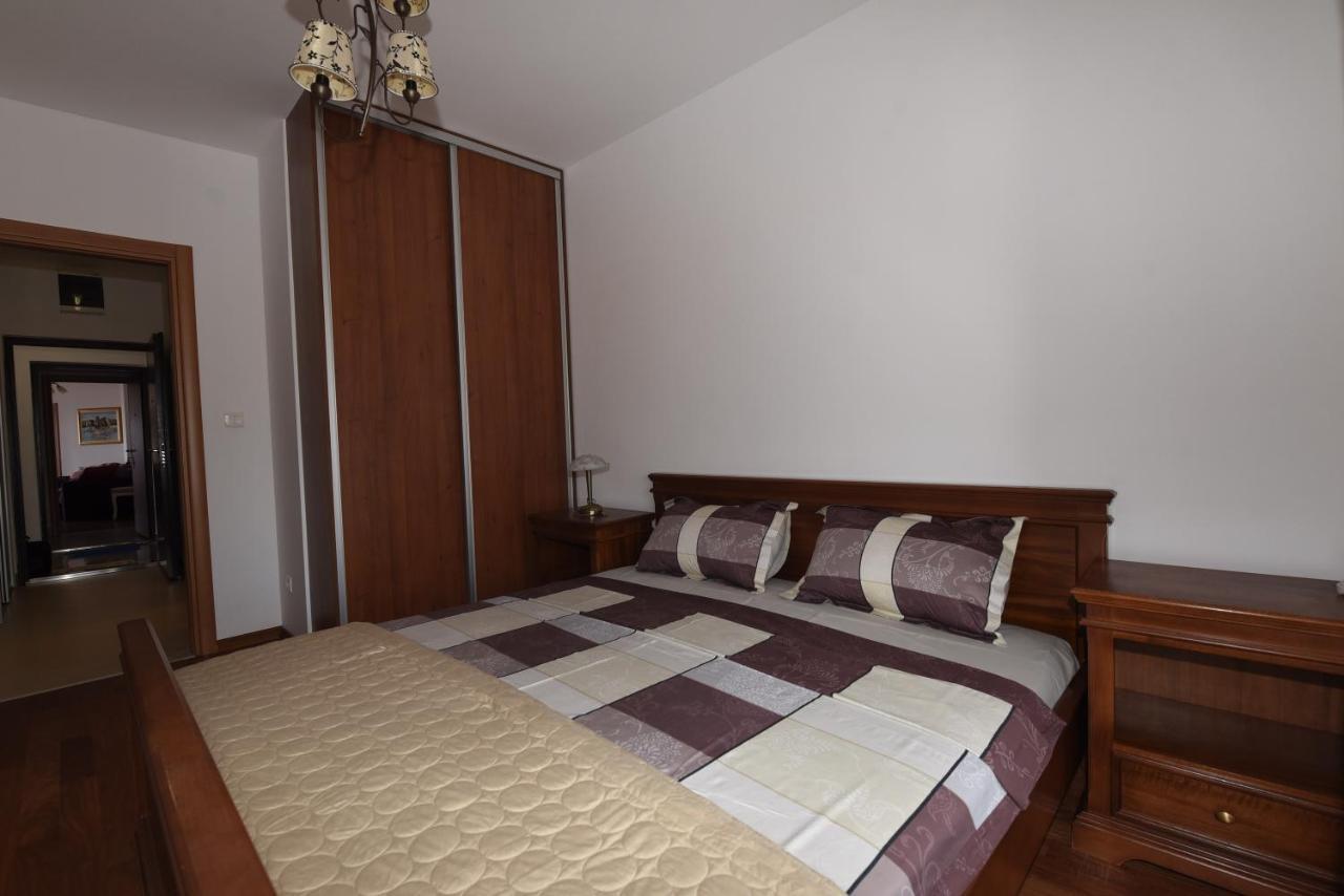 Apartamenti Enjoy Apartment Petrovac Exterior photo