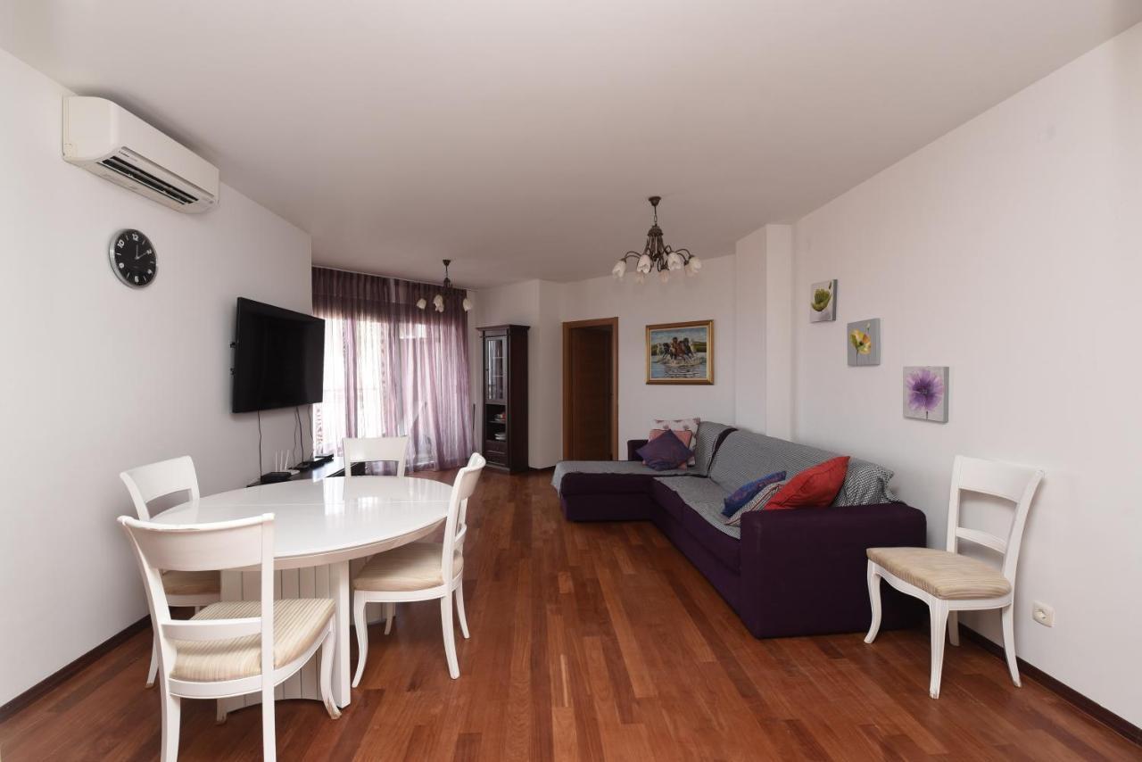 Apartamenti Enjoy Apartment Petrovac Exterior photo
