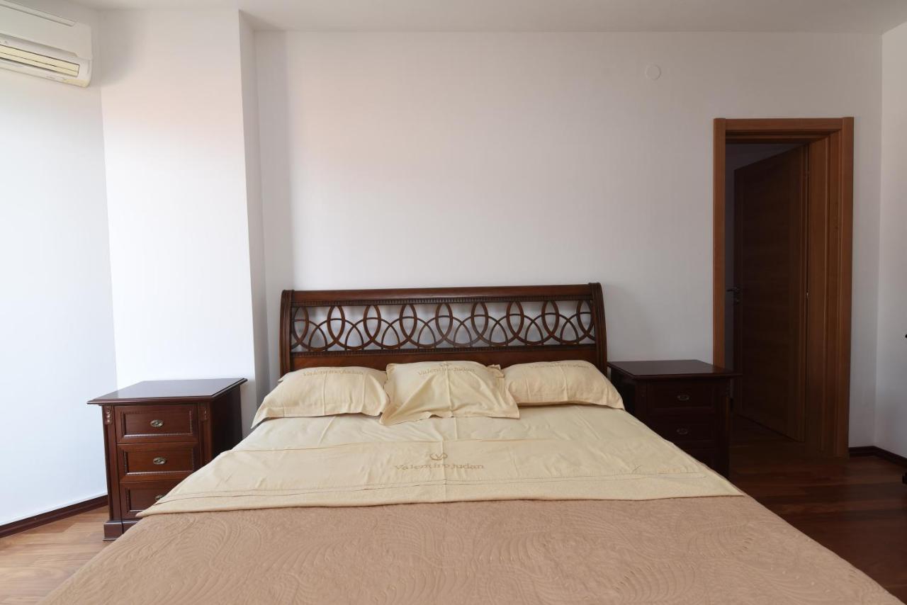 Apartamenti Enjoy Apartment Petrovac Exterior photo
