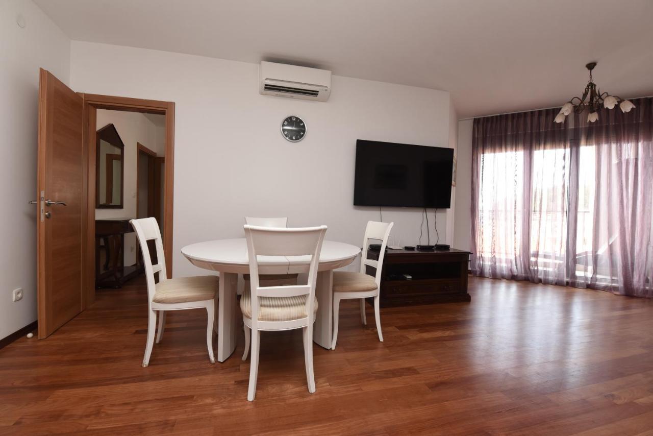Apartamenti Enjoy Apartment Petrovac Exterior photo