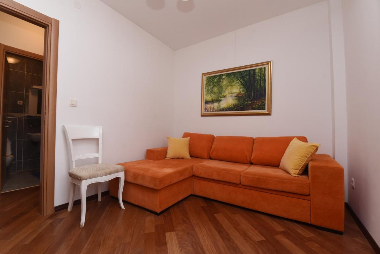 Apartamenti Enjoy Apartment Petrovac Exterior photo